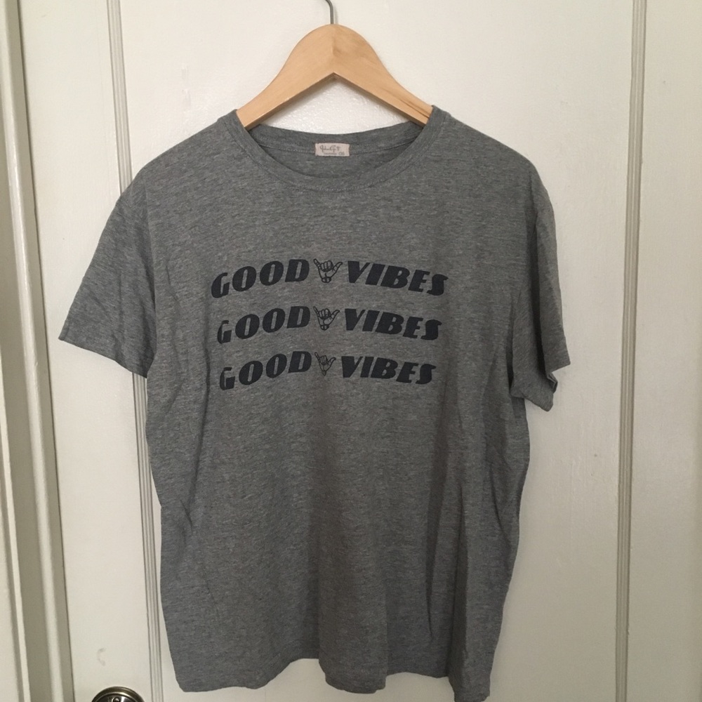 Brandy Melville Grpahic T